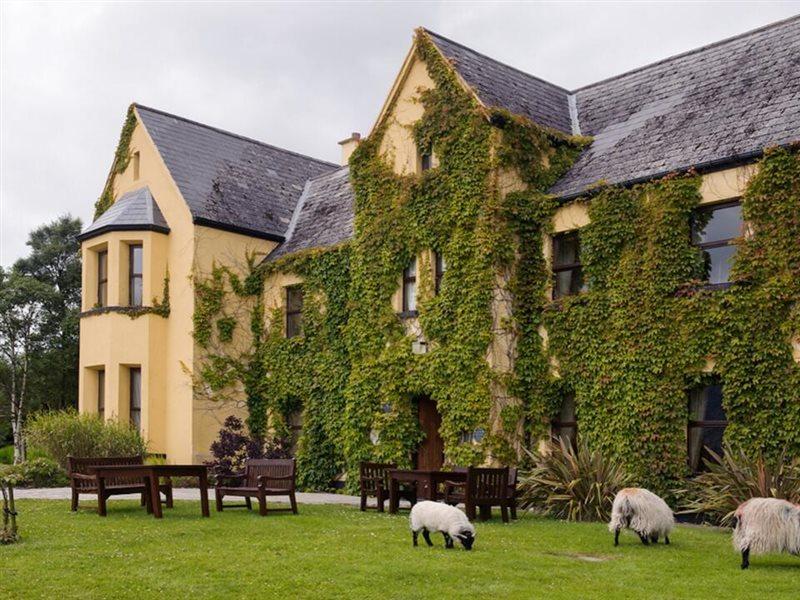 Lough Inagh Lodge Hotel Recess エクステリア 写真