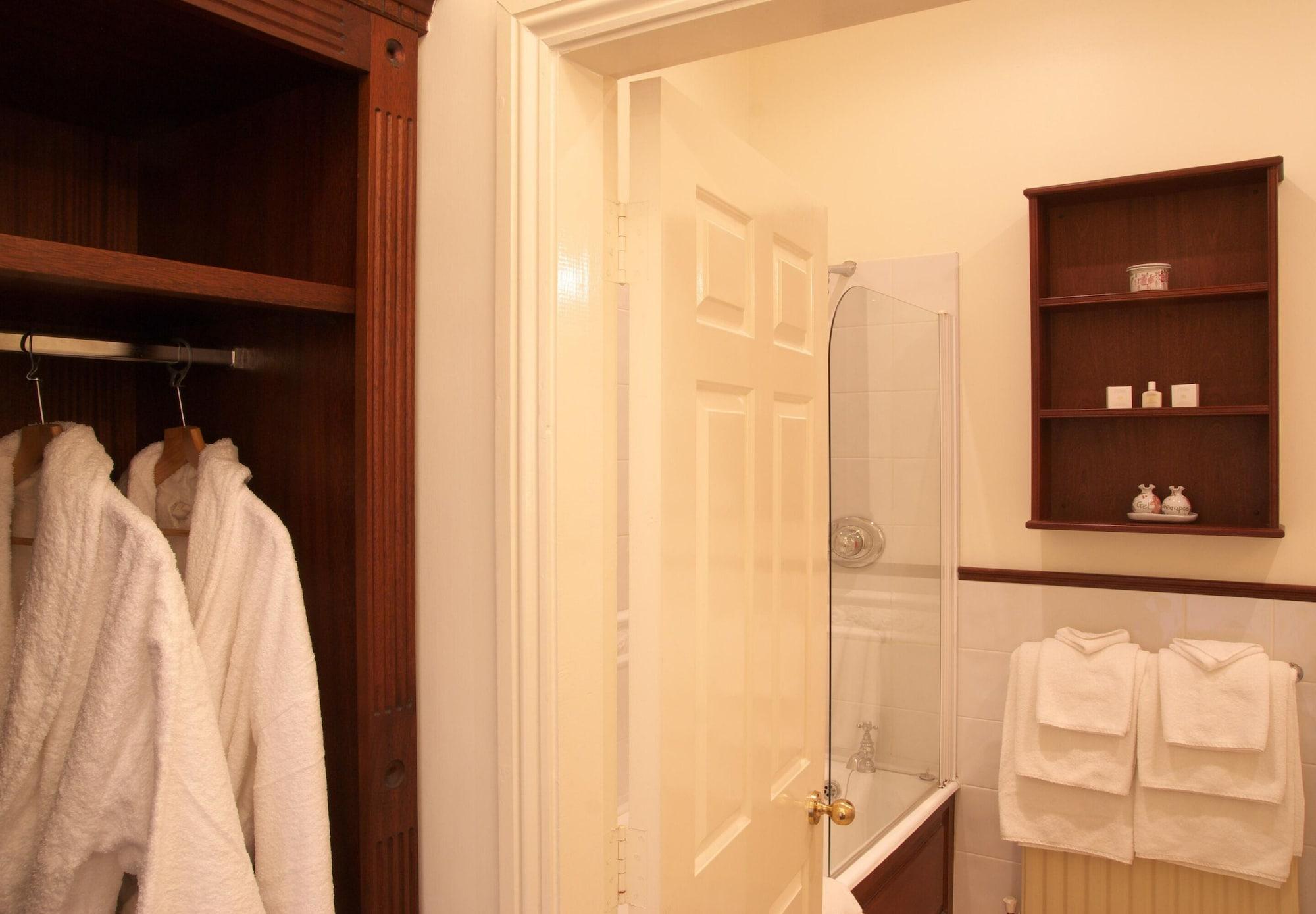 Lough Inagh Lodge Hotel Recess エクステリア 写真